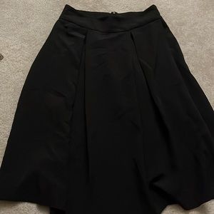 Forever 21 pleated black midi skirt